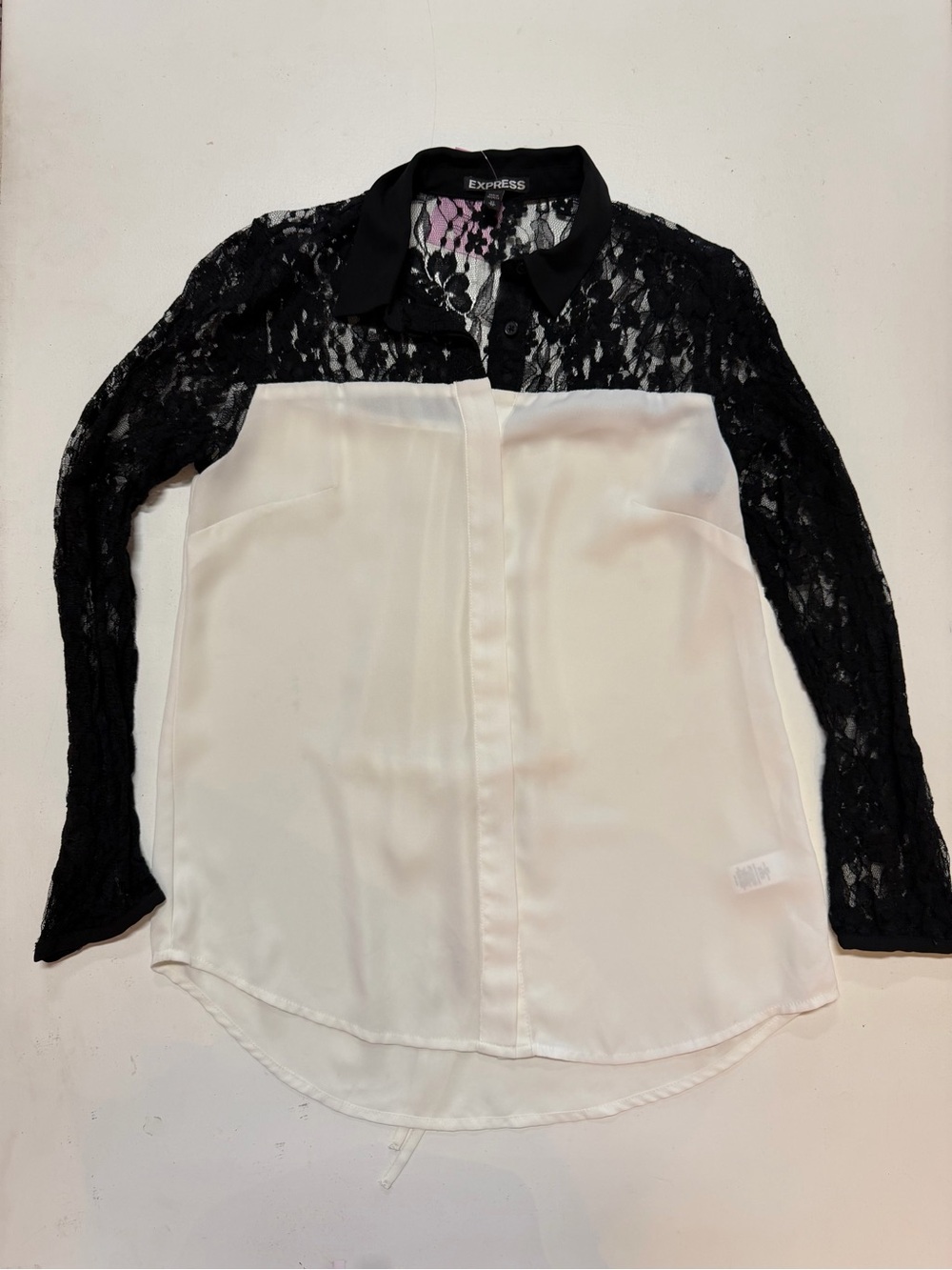 Express Lace-Sleeve Button Blouse in Black & White